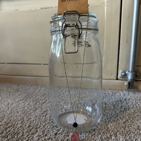 Vitality Essential Oil Diffuser Necklace! ✨ - Picture 4 of 4